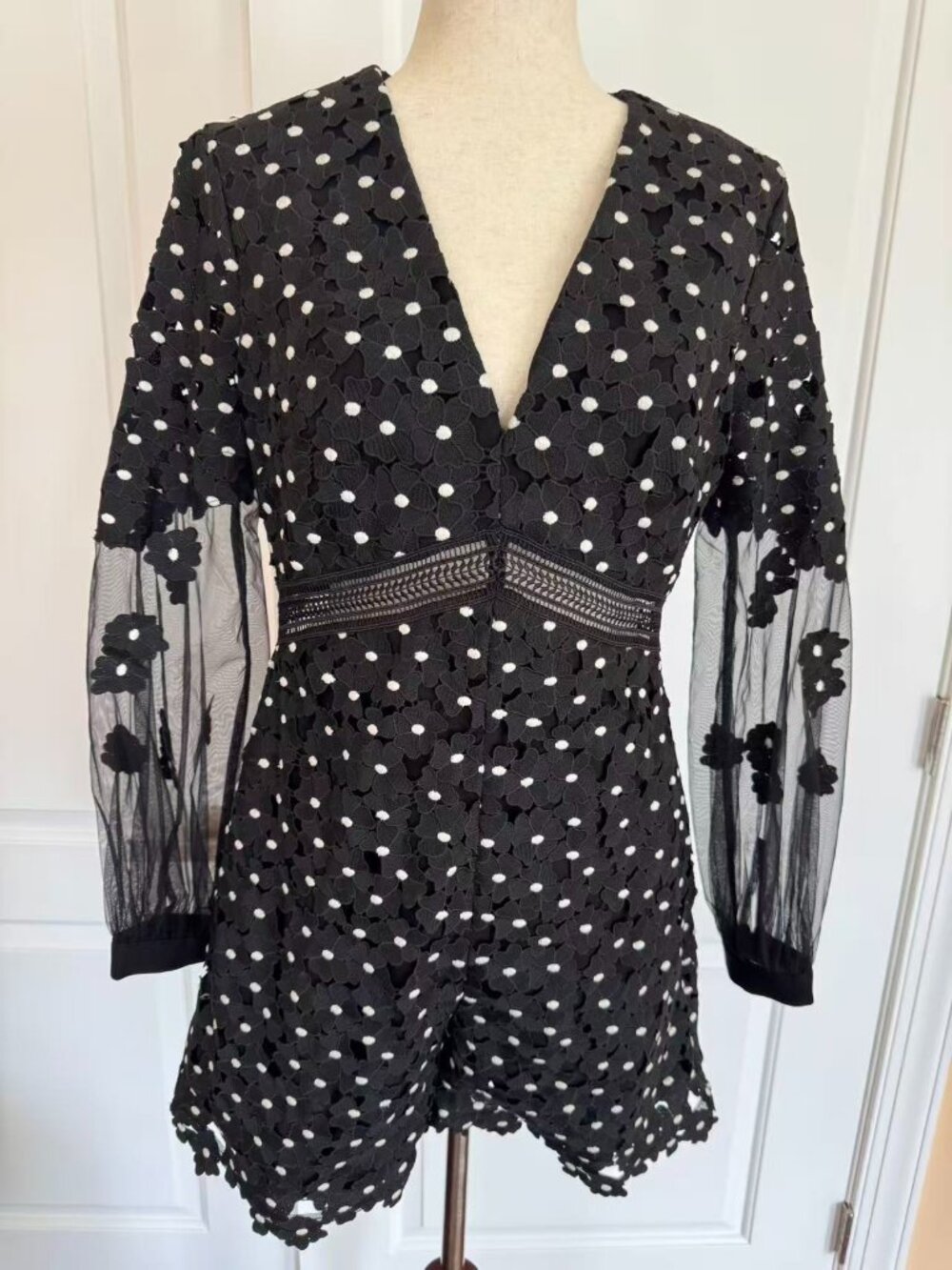 Self-Portrait Black Daisy Dot guipure lace playsuit, Sz 8